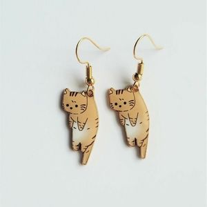 Kawaii brown cat charm dangle earrings